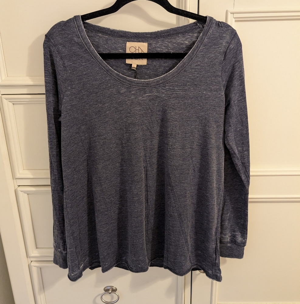 Chaser Heathered‎ Gray Long Sleeve Top